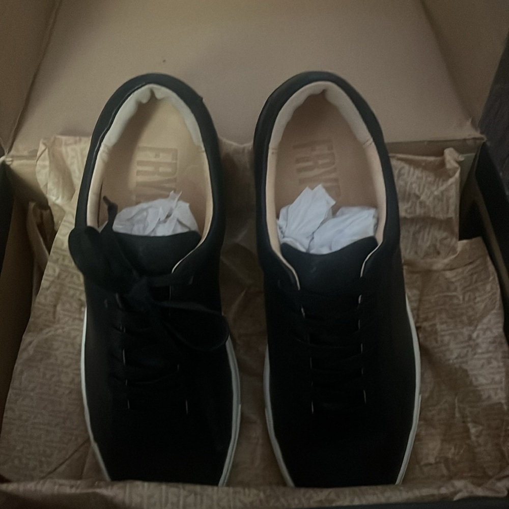 Brand New Frye Ivy Low Lace tennis shoes w/pair of white lace Paid $158